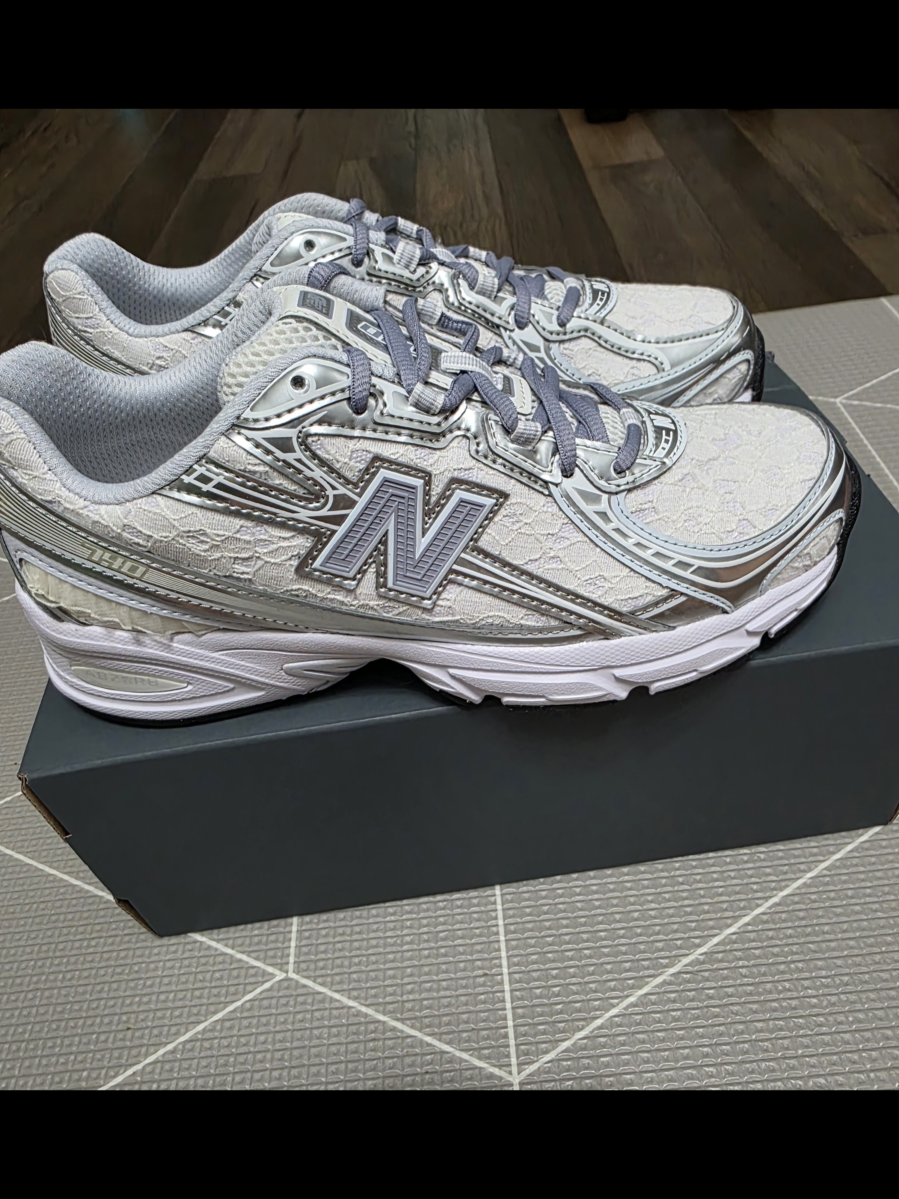 New Balance 740 Lace Sneakers